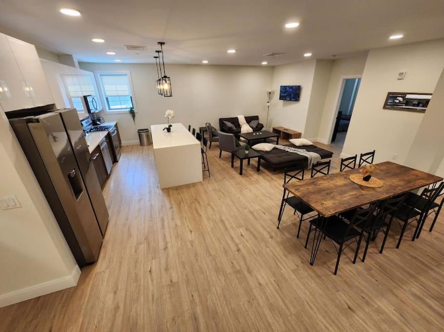 Close To Nyc, 10 Guest, Luxurious 3Bedroom Apartment Union City Exterior photo